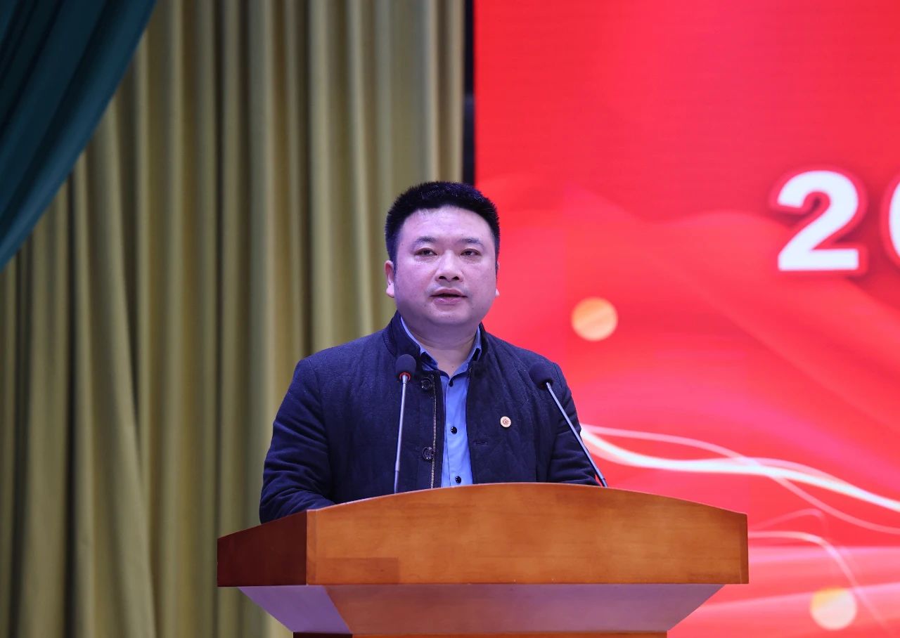 C:/Users/jjlgzyxy/Desktop/20250103学生表彰大会/微信图片_20250106105505.jpg微信图片_20250106105505